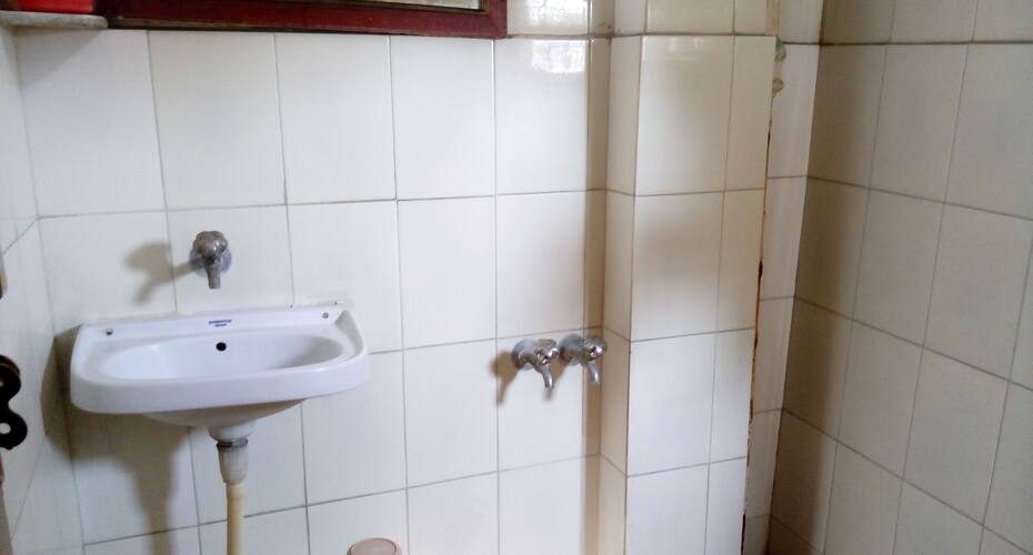 Gayathri Lodge, Mandya 5